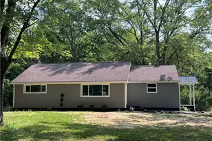 5810 N Edinburg Rd, Mahoning Township, PA 16116 - Photo 1