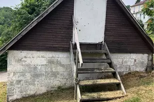 319 Bessemer Ave, Twp of But SW, PA 16045 - Photo 15