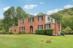 748 Four Mile Run Rd, Ligonier Township, PA 15658 - Photo 3