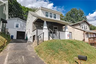 528 Ellwood Ave, Ellwood City, PA 16117 - Photo 1