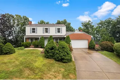 116 Williamsburg Pl, Hempfield Township, PA 15642 - Photo 1