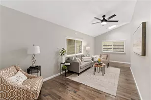 223 Columbia Dr, Center Township, PA 15001 - Photo 7