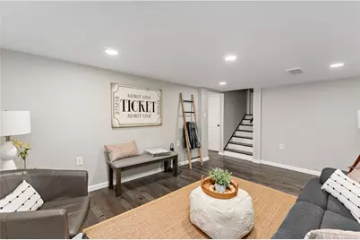 223 Columbia Dr, Center Township, PA 15001 - Photo 23