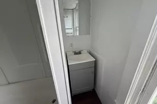 1136 Brownsville Rd, Pittsburgh, PA 15210 - Photo 23