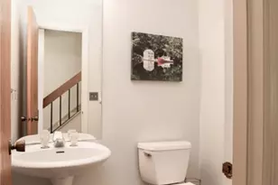 804 Fairways Dr, Oakmont, PA 15139 - Photo 13