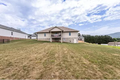 81 Baron Court, South Union Township, PA 15401 - Photo 5