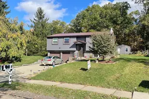 615 Nova Dr, Economy, PA 15042 - Photo 3