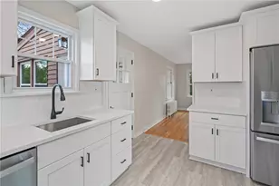 2850 Middletown Rd, Pittsburgh, PA 15204 - Photo 15