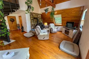 122 Beblo Ln, Oakland Township, PA 16002 - Photo 3