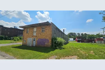 107,109,111 E Long Ave, New Castle, PA 16101 - Photo 5