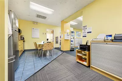 5940 Baum Blvd - 1,556 Sf To 2,152 Sf For Lease, Pittsburgh, PA 15206 - Photo 1