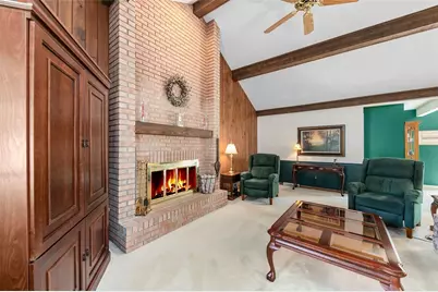 309 Lynn Ann Dr, Pittsburgh, PA 15068 - Photo 9