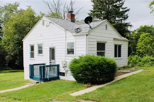 1248 Saltsburg Rd, Washington Township, PA 15632 - Photo 5