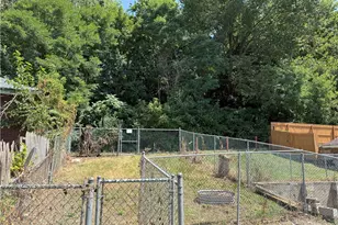 122 Greydon Ave, McKees Rocks, PA 15136 - Photo 13