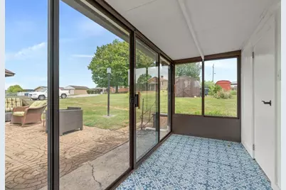 1021 High St, Luzerne Township, PA 15417 - Photo 3