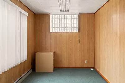 35 N Hitchman St, Mt Pleasant Boro, PA 15666 - Photo 17