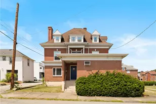 35 N Hitchman St, Mt Pleasant Boro, PA 15666 - Photo 3