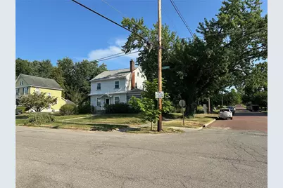 433 E Sheridan Ave, New Castle, PA 16105 - Photo 1