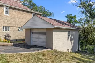 3909 Inland Ave, West Mifflin, PA 15122 - Photo 5