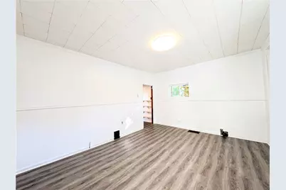 504 W 2nd Ave, Derry Boro, PA 15627 - Photo 5