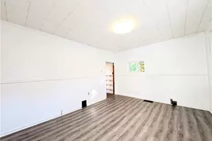 504 W 2nd Ave, Derry Boro, PA 15627 - Photo 5