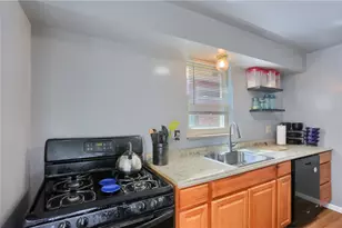 1054 Osage Dr, Blackridge, PA 15235 - Photo 11