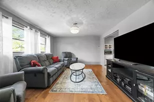 2064 Powell Rd, Cranberry Township, PA 16066 - Photo 5