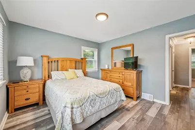 301 Lewis Ave, Jeannette, PA 15644 - Photo 9