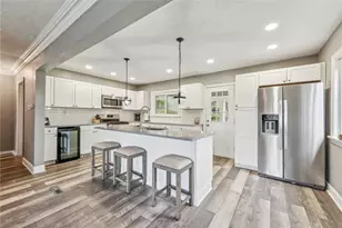 301 Lewis Ave, Jeannette, PA 15644 - Photo 5