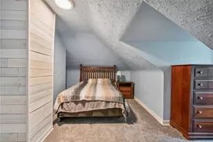 301 Lewis Ave, Jeannette, PA 15644 - Photo 13