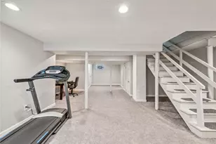 301 Lewis Ave, Jeannette, PA 15644 - Photo 17