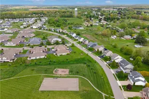 118 Leslie Farms Dr, Connoquenessing Boro, PA 16033 - Photo 23