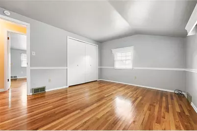 524 Rainier Dr, Pittsburgh, PA 15239 - Photo 25