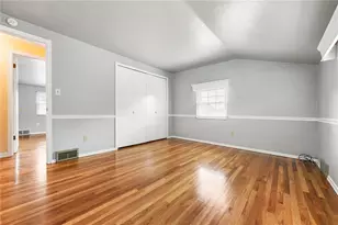 524 Rainier Dr, Pittsburgh, PA 15239 - Photo 25