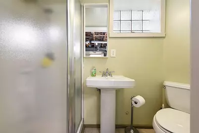 524 Rainier Dr, Pittsburgh, PA 15239 - Photo 27