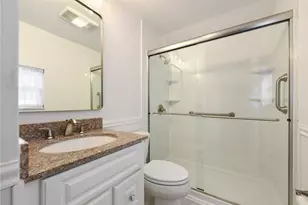 524 Rainier Dr, Pittsburgh, PA 15239 - Photo 19