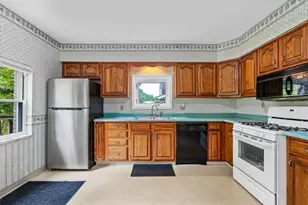 4072 Jordan St, South Heights, PA 15081 - Photo 7