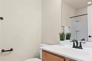 1703 Pointe View Dr, Adams Township, PA 16046 - Photo 19