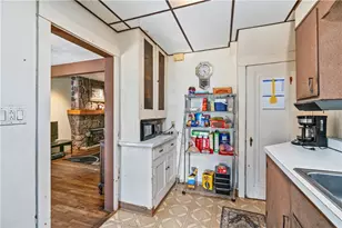 3116 Elroy Ave, Pittsburgh, PA 15227 - Photo 11