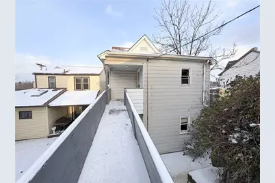 1604 Ridge Ave #2, Braddock, PA 15104 - Photo 1