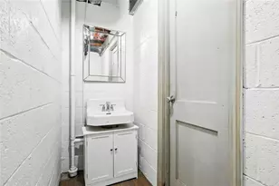 872 Canterbury Ln, Pittsburgh, PA 15232 - Photo 45