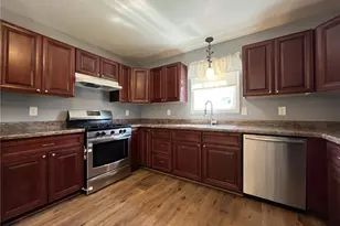 43 Maple St, Uniontown, PA 15401 - Photo 9