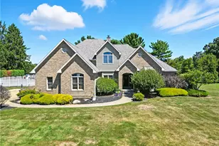 50 Clubhouse Dr, Shenango Township, PA 16159 - Photo 1