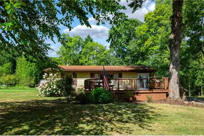 939 Fredonia Rd, Perry Township, PA 16130 - Photo 1