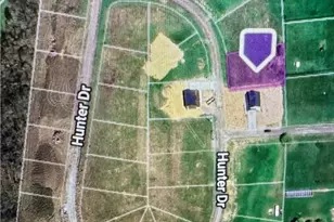 318 Hunter Dr, Scottdale, PA 15683 - Photo 1