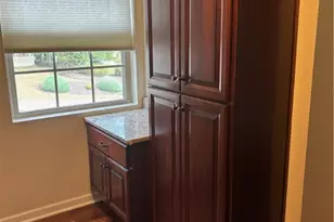 305 Berrington Ct, Bethel Park, PA 15102 - Photo 7