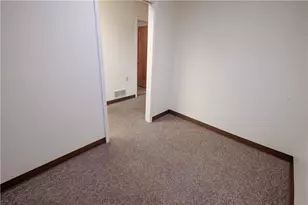 302 9th St, New Brighton, PA 15066 - Photo 11