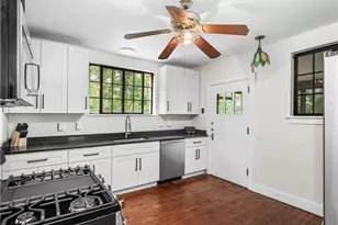 2501 Oakwood Rd, Pittsburgh, PA 15116 - Photo 15