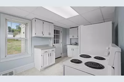 16 S Main St, Mount Pleasant, PA 15361 - Photo 9