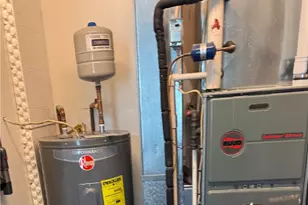 1319 Riverside Dr, Bridgewater, PA 15009 - Photo 15